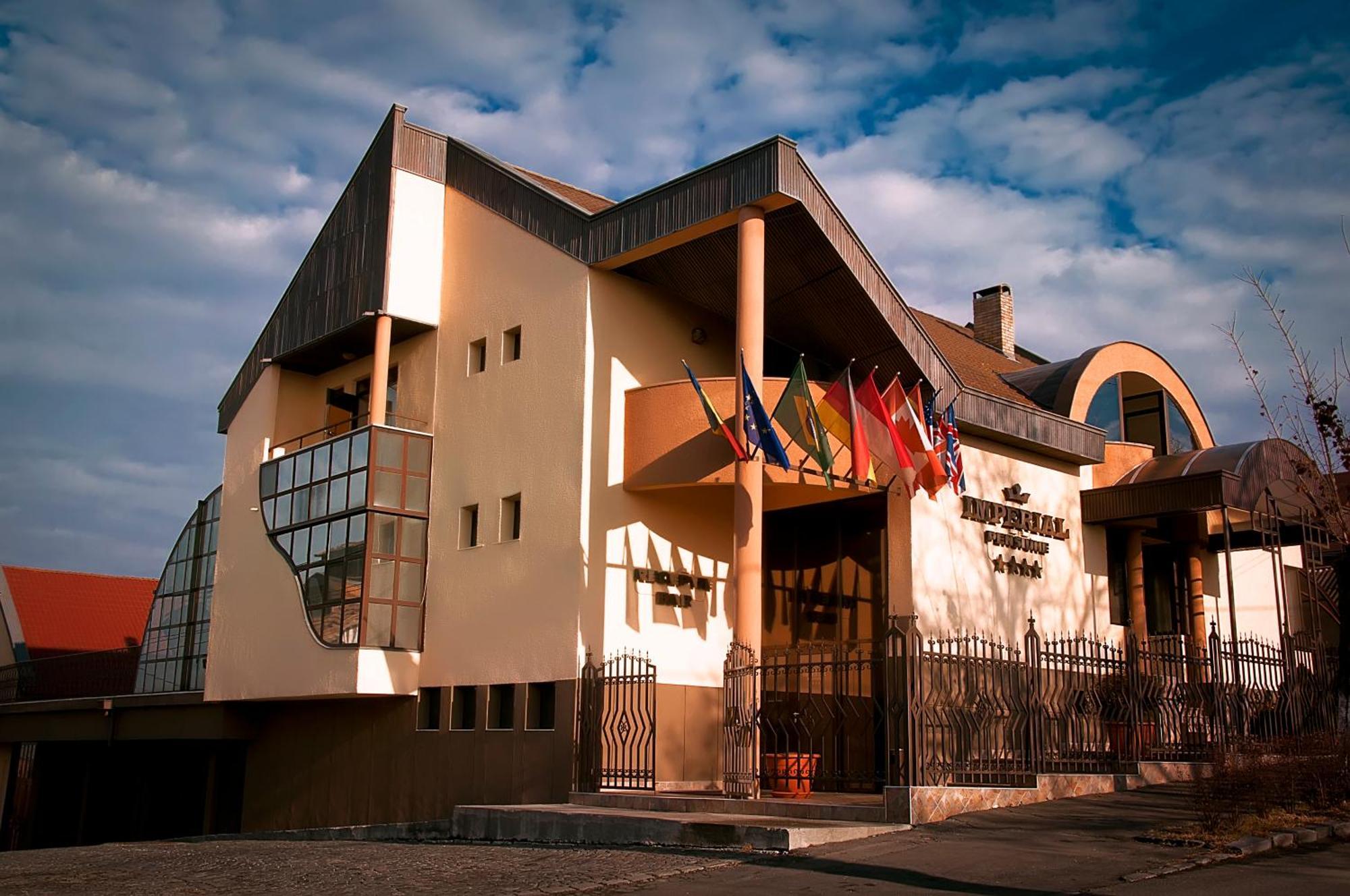 Pensiunea Imperial Târgu-Mureş Exterior foto